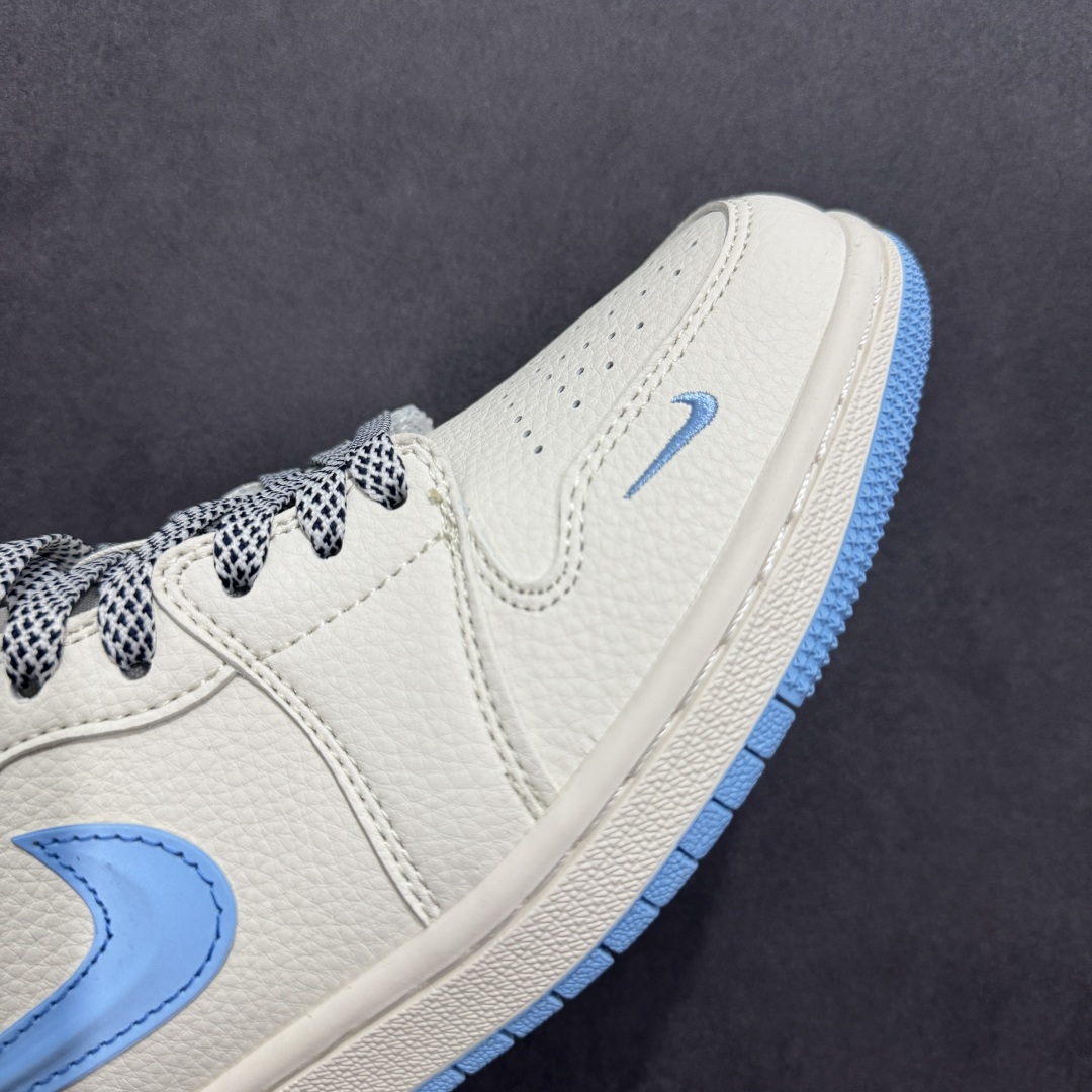 280  【定制版】Air Jordan 1 Low AJ1 乔1 斯图西联名 白蓝立体勾 高端定制 低帮复古篮球鞋 XS6086-559
