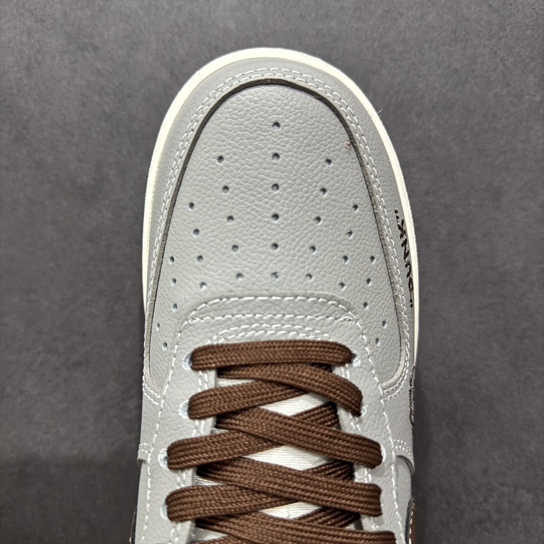 260  NIke Air Force 1 '07 Low “NIKE联名——灰棕鬼脸”空军一号 低帮 运动鞋 休闲鞋   KK1988-073