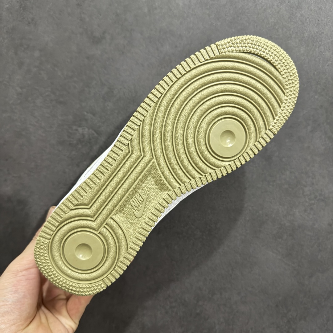  
【纯原平台版特价】Nike Air Force 1 Low 空军一号系列
品质细节材料都非常好
工厂