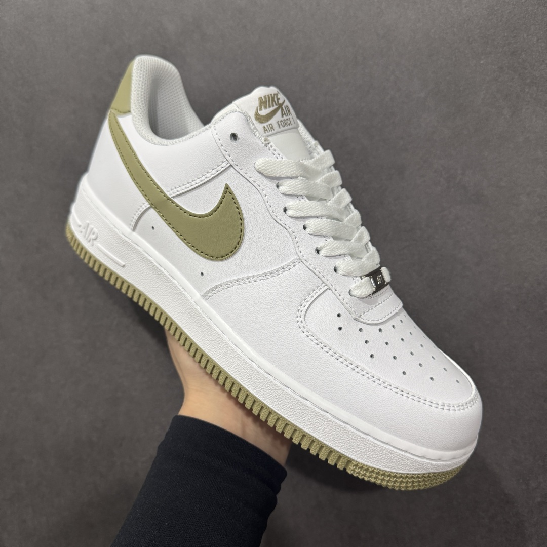  
【纯原平台版特价】Nike Air Force 1 Low 空军一号系列
品质细节材料都非常好
工厂