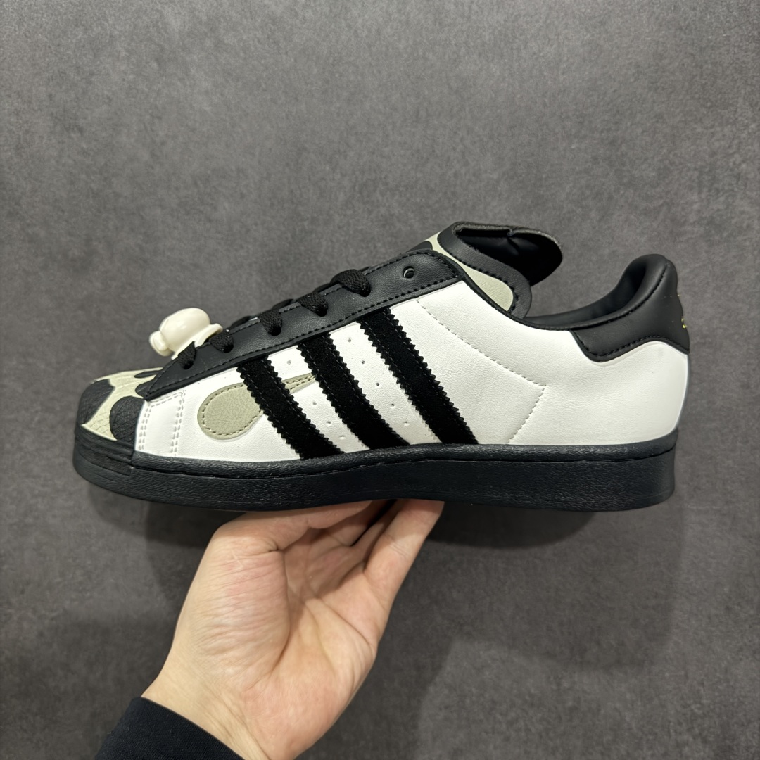 ADIDAS SUPERSTAR 82 三叶草经典贝壳头系列 新款休闲板鞋潮流运动鞋 JQ8778