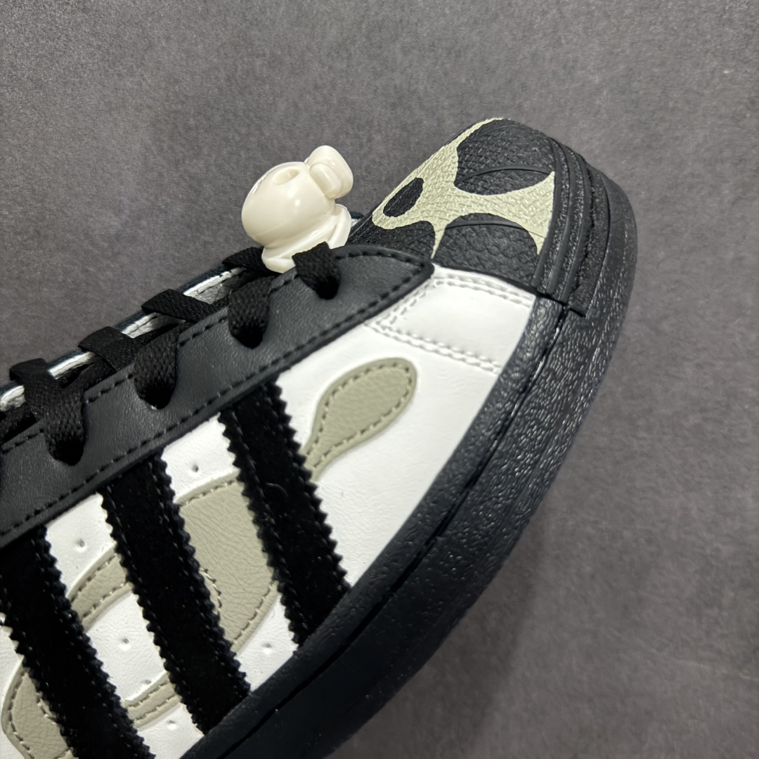 ADIDAS SUPERSTAR 82 三叶草经典贝壳头系列 新款休闲板鞋潮流运动鞋 JQ8778