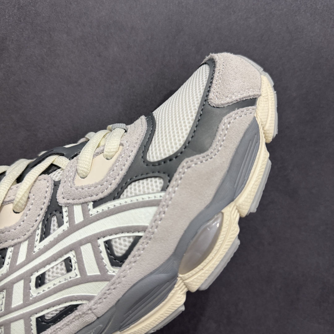 图片[5]-【公司级】Asics Gel-NYC复古单品 亚瑟士ASICSTIGER秋季新款休闲鞋 厚底街头运动休闲鞋 ASICS亚瑟士推出全新GEL-NYC，彰显纽约都市活力 这次的新系列融入了多个版本GEL的经典设计风格，广受好评。其设计灵感来源于GEL-NIMBUS 3,GEL-MC PLUS V 和 GEL-CUMULUS 16 这些往日经典鞋款。GEL-NYC使用GEL-CUMULUS 16鞋款的鞋楦设计,展现了独特的现代化美学。鞋底采用了轻质发泡材料,并在后跟和前掌处采用了ASICS亚瑟士核心科技——GEL缓震胶,赋予鞋款强大的缓冲性能,提供了更柔软舒适的穿着体验。而在原有设计的启发之上,此次鞋款采用更贴合当今潮流趋势的材料和创新技术,展现出纽约充满活力的都市精神。 尺码：37-45-选品中心