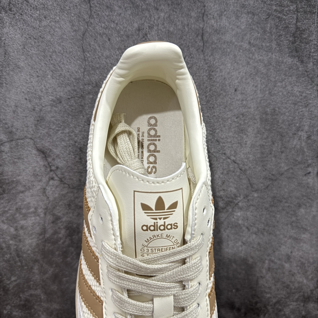  
【正确版】Adidas Samba  桑巴舞街头系列德训运动板鞋 
采用固色翻毛皮组合牛剖革鞋面材质