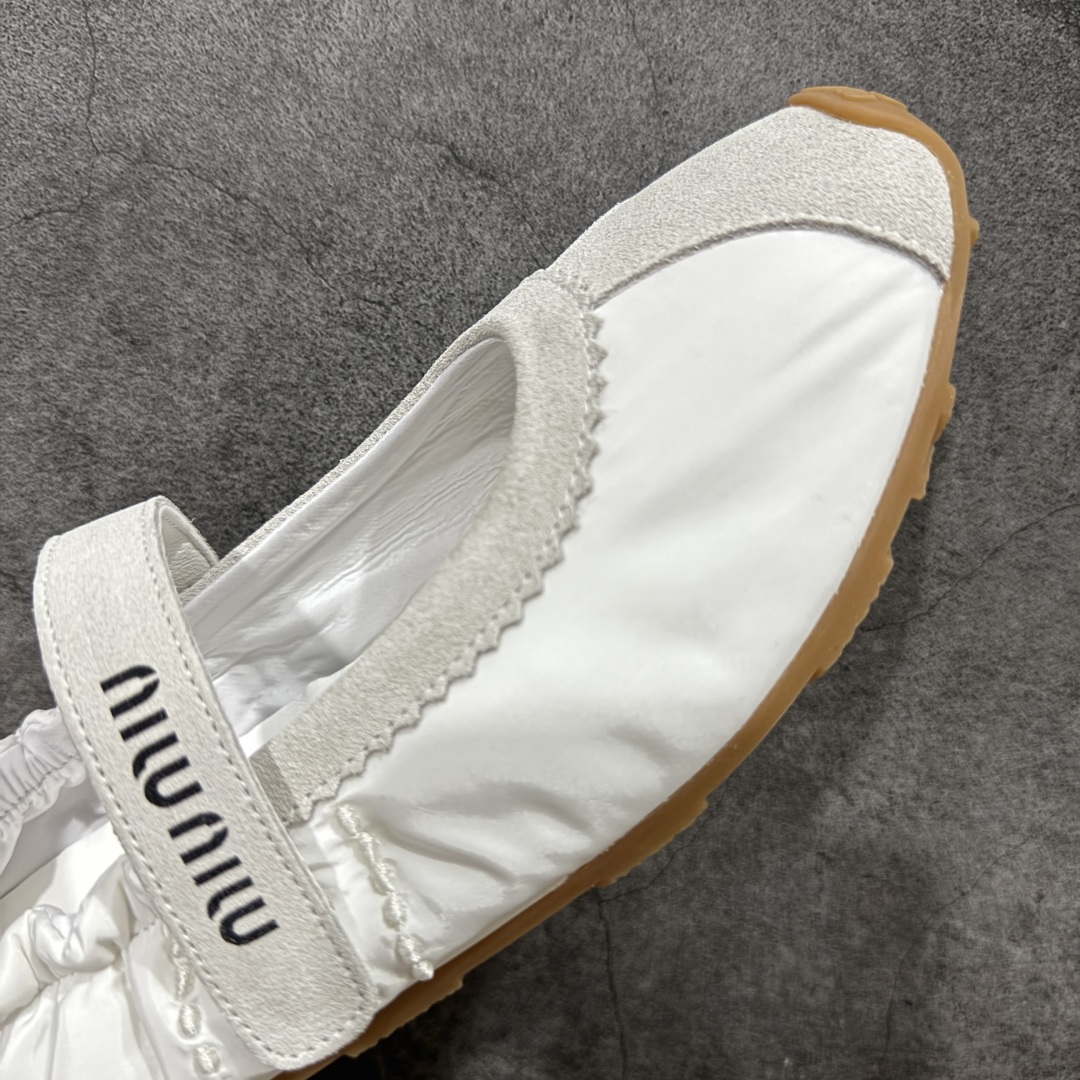 280  【广东纯原版本】MiuMiu/缪缪25ss早春走秀新款一脚蹬懒人鞋玛丽珍芭蕾舞鞋