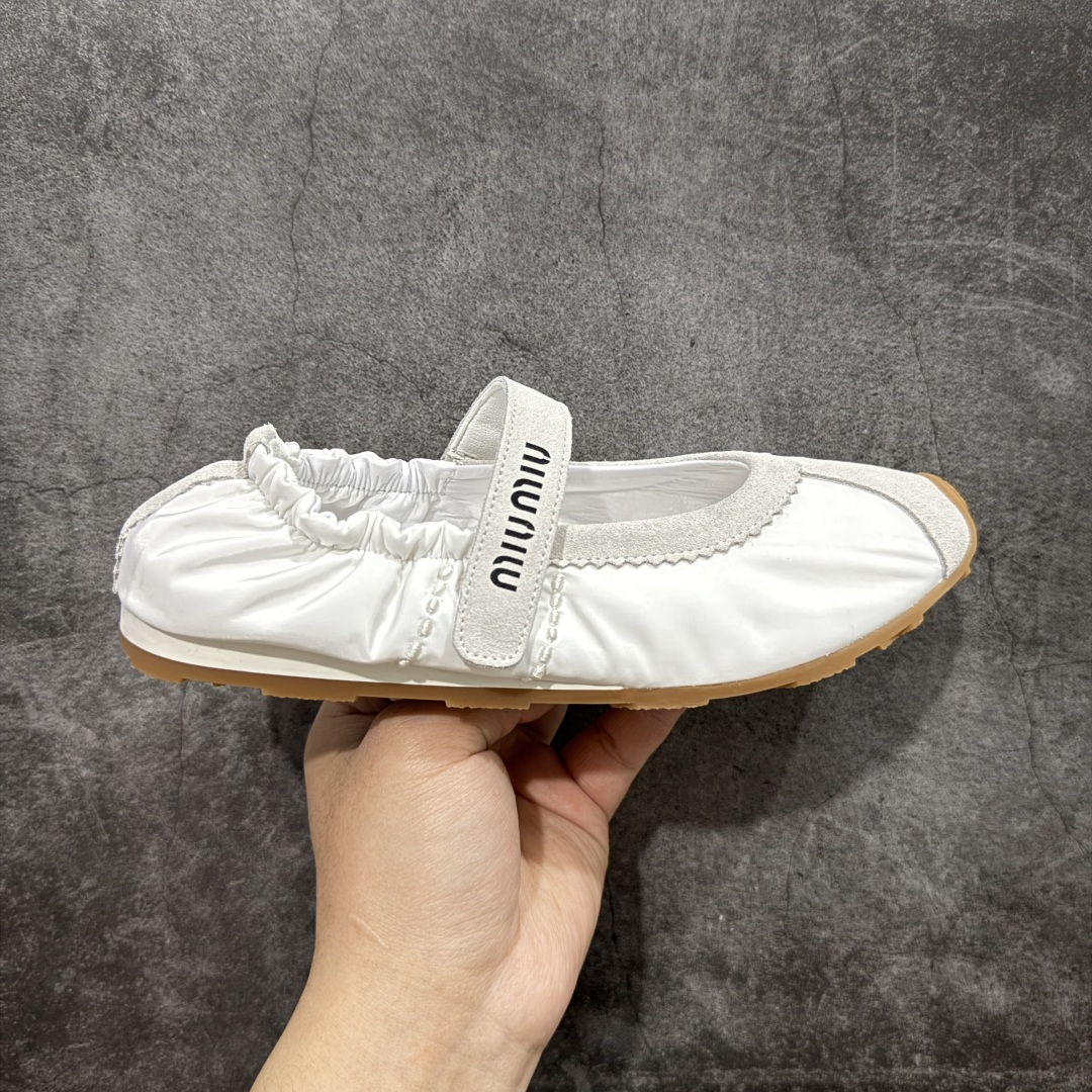280  【广东纯原版本】MiuMiu/缪缪25ss早春走秀新款一脚蹬懒人鞋玛丽珍芭蕾舞鞋