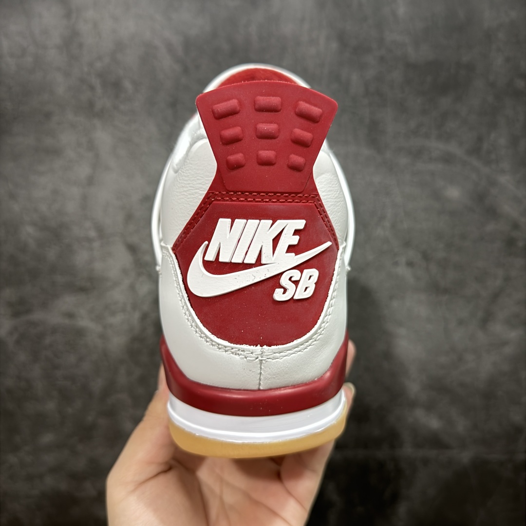 380  【原厂版】NK SB x Air Jordan AJ4 联名白红 DR5415-106