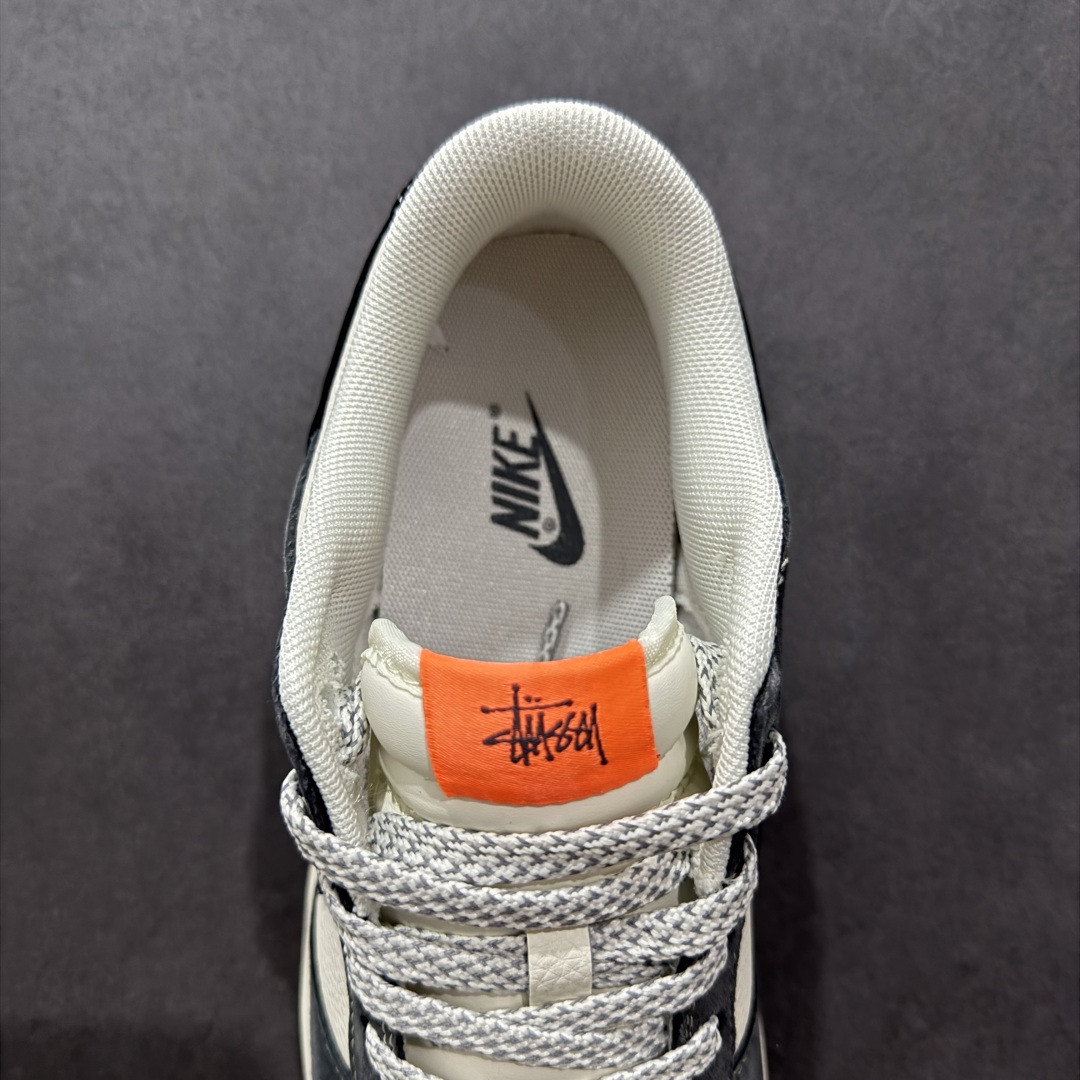 【定制版】Nike SB Dunk Low x Stussy 白黑灰小布标 MM1089-026