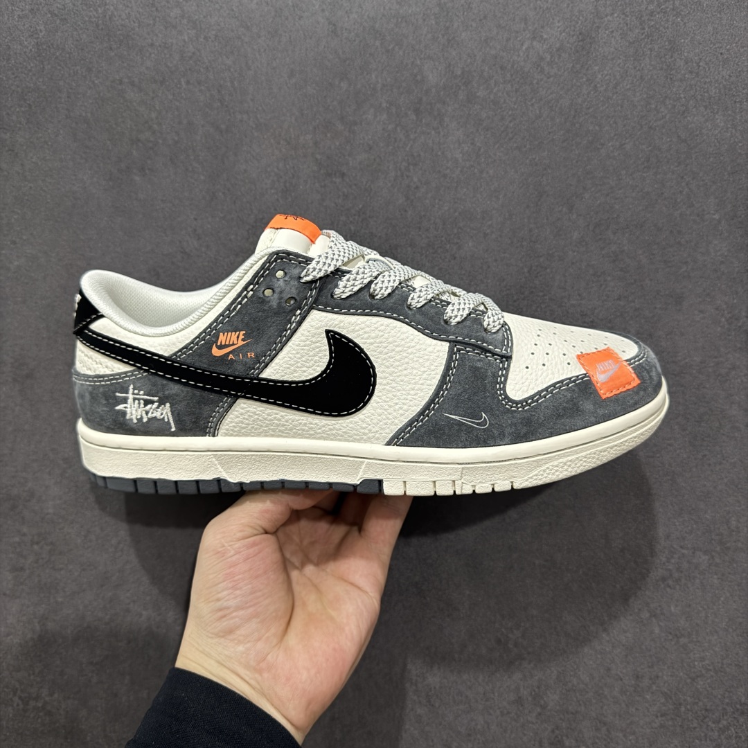 【定制版】Nike SB Dunk Low x Stussy 白黑灰小布标 MM1089-026