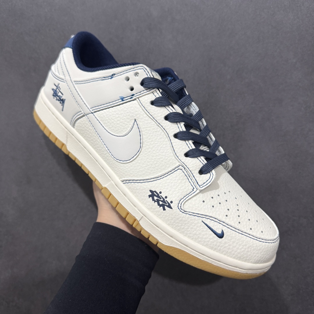280  【定制版】Nike SB Dunk Low 斯图西联名 蓝线生胶 周年高端定制 低帮休闲板鞋 JJ2508-559