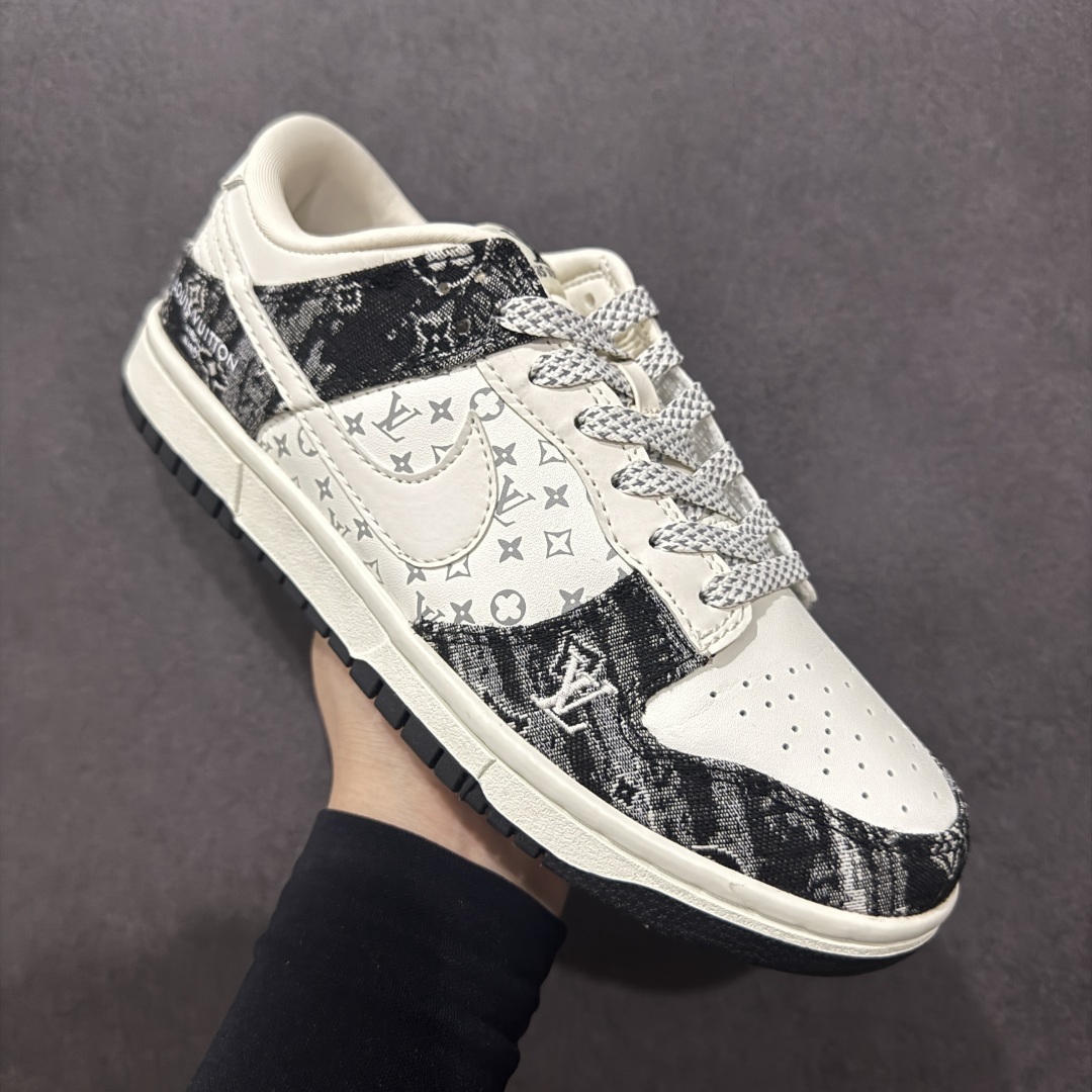 图片[3]-【定制版】NIKE SB Dunk Low x Louis Vuitton 白黑 公司级出品 极力推荐 原装头层材料 独家版型蒸餾加工 帶來的是更好的视觉和脚感体验 大厂纯原品质出货 清洁度 电绣工艺 皮料切割干净无任何毛边 细节完美 货号：QF1568 141 尺码： 36 36.5 37.5 38 38.5 39 40 40.5 41 42 42.5 43 44 44.5 45-选品中心