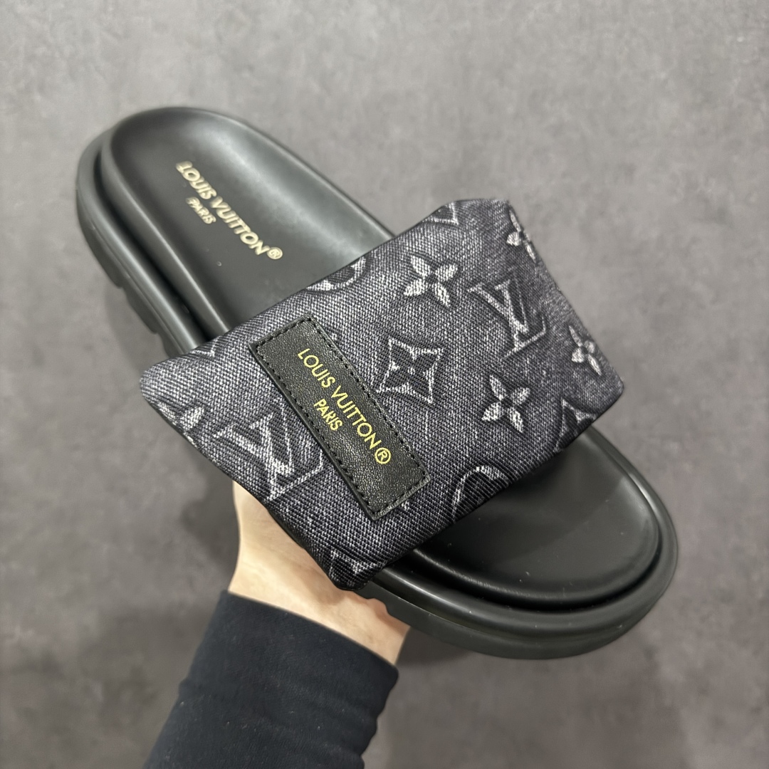 图片[3]-【纯原礼盒版】LOUIS VUITTON 路易威登2024 𝐬𝐬💛春夏最新爆款魔术贴系列 情侣款厚底拖鞋 代购级别稀品上新💫 鞋面：LV进口5D打印花布，牛皮内里 大底：原版开模大底 原版全套礼盒包装 尺码： 35-45 底高4.5cm-选品中心