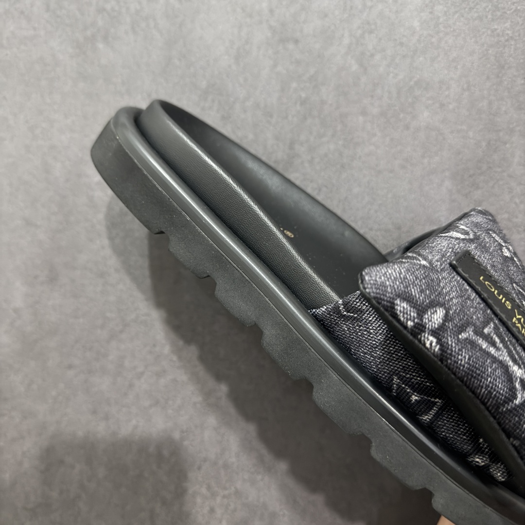 图片[6]-【纯原礼盒版】LOUIS VUITTON 路易威登2024 𝐬𝐬💛春夏最新爆款魔术贴系列 情侣款厚底拖鞋 代购级别稀品上新💫 鞋面：LV进口5D打印花布，牛皮内里 大底：原版开模大底 原版全套礼盒包装 尺码： 35-45 底高4.5cm-选品中心