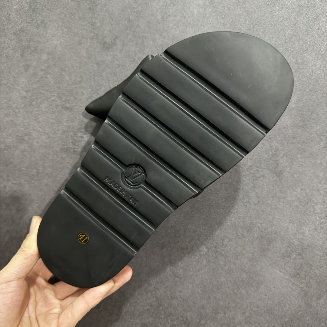 图片[8]-【纯原礼盒版】LOUIS VUITTON 路易威登2024 𝐬𝐬💛春夏最新爆款魔术贴系列 情侣款厚底拖鞋 代购级别稀品上新💫 鞋面：LV进口5D打印花布，牛皮内里 大底：原版开模大底 原版全套礼盒包装 尺码： 35-45 底高4.5cm-选品中心