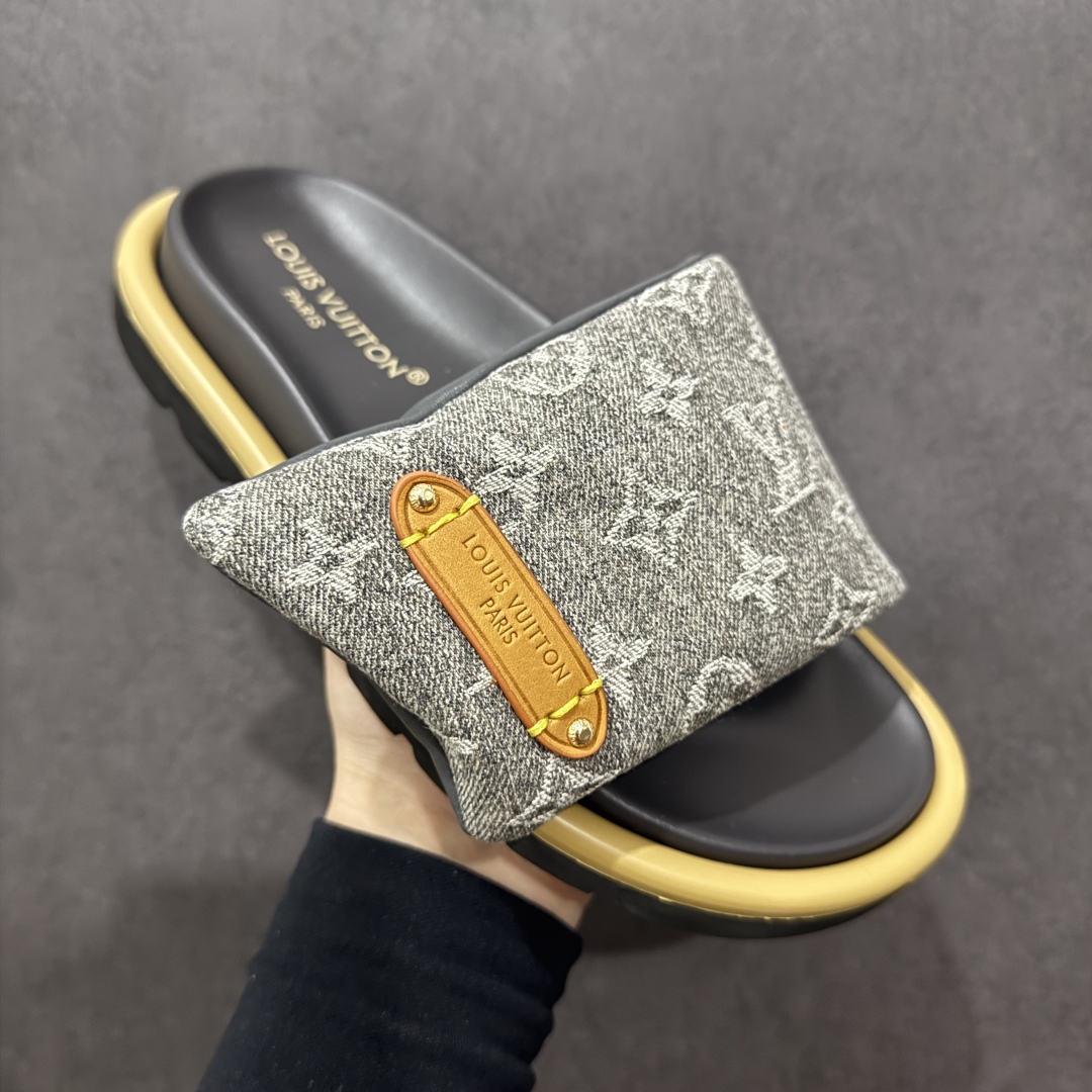 图片[3]-【纯原礼盒版】LOUIS VUITTON 路易威登2024 𝐬𝐬💛春夏最新爆款魔术贴系列 情侣款厚底拖鞋 代购级别稀品上新💫 鞋面：LV进口5D打印花布，牛皮内里 大底：原版开模大底 原版全套礼盒包装 尺码： 35-45 底高4.5cm-选品中心