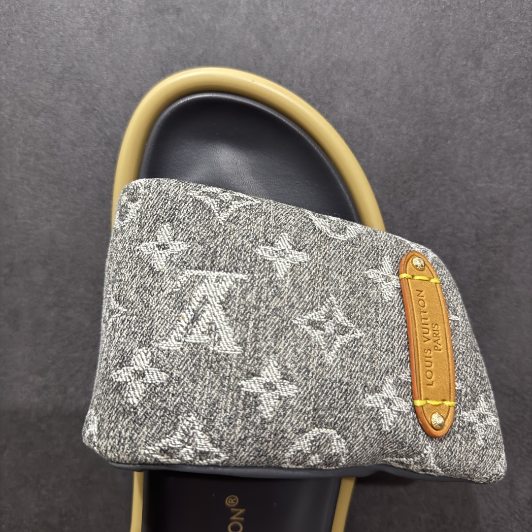 图片[8]-【纯原礼盒版】LOUIS VUITTON 路易威登2024 𝐬𝐬💛春夏最新爆款魔术贴系列 情侣款厚底拖鞋 代购级别稀品上新💫 鞋面：LV进口5D打印花布，牛皮内里 大底：原版开模大底 原版全套礼盒包装 尺码： 35-45 底高4.5cm-选品中心