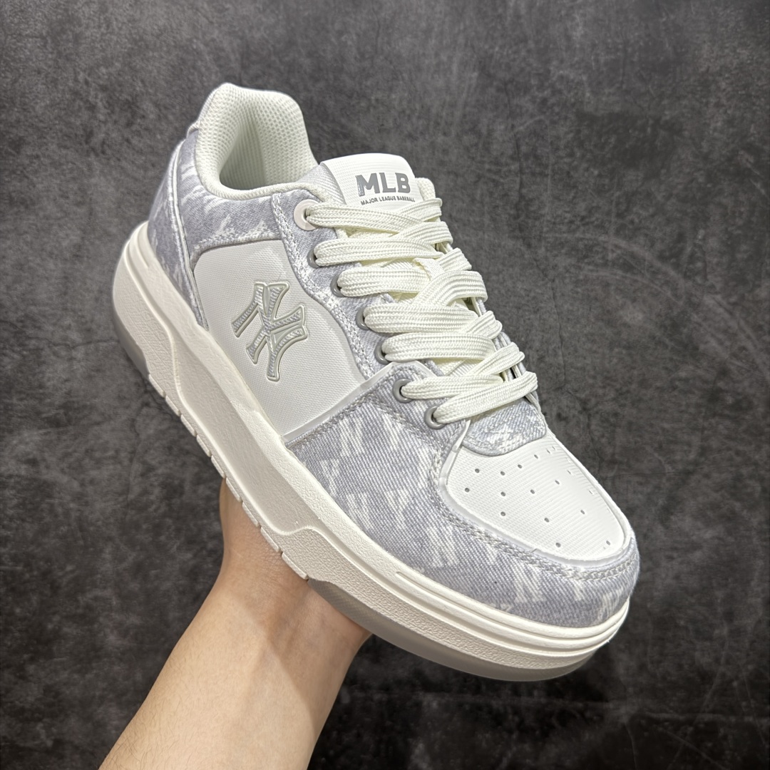 图片[3]-【纯原订单】MLB Chunky Liner Basic NY复古印花学长鞋系列低帮轻量增高厚底百搭休闲运动慢跑鞋板鞋 Korea韩国联名NY美国榄球纽约洋基队限定 市场第一梯队品质 韩国代购版本 MLB专用菱形双针中底布 重点细节中底布带注胶孔 原厂NFC感应吊牌 支持鉴定 一个两位数 原盒原标 全套原楦原纸板原厂数据开发 中韩文保养标贴 绿色防霉片 平台代购专供 独家一比一RB+MD组合大底 高频后跟小人Logo精准对位立体饱满 正确网布加超迁鞋面 转印中底走线紧密 转印Logo工艺表层防刮不掉色 尺码：36 36.5 37.5 38 38.5 39 40 40.5 41 42 42.5 43 44 44.5 45-选品中心