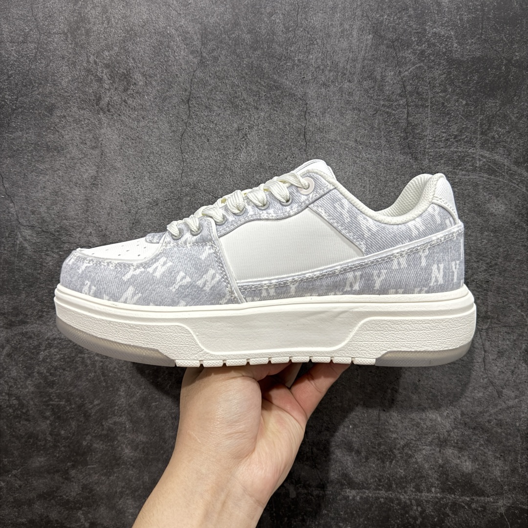 图片[2]-【纯原订单】MLB Chunky Liner Basic NY复古印花学长鞋系列低帮轻量增高厚底百搭休闲运动慢跑鞋板鞋 Korea韩国联名NY美国榄球纽约洋基队限定 市场第一梯队品质 韩国代购版本 MLB专用菱形双针中底布 重点细节中底布带注胶孔 原厂NFC感应吊牌 支持鉴定 一个两位数 原盒原标 全套原楦原纸板原厂数据开发 中韩文保养标贴 绿色防霉片 平台代购专供 独家一比一RB+MD组合大底 高频后跟小人Logo精准对位立体饱满 正确网布加超迁鞋面 转印中底走线紧密 转印Logo工艺表层防刮不掉色 尺码：36 36.5 37.5 38 38.5 39 40 40.5 41 42 42.5 43 44 44.5 45-选品中心