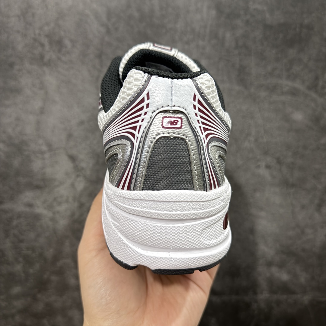 200  New Balance NB740系列复古老爹风休闲运动慢跑鞋   U740RD2