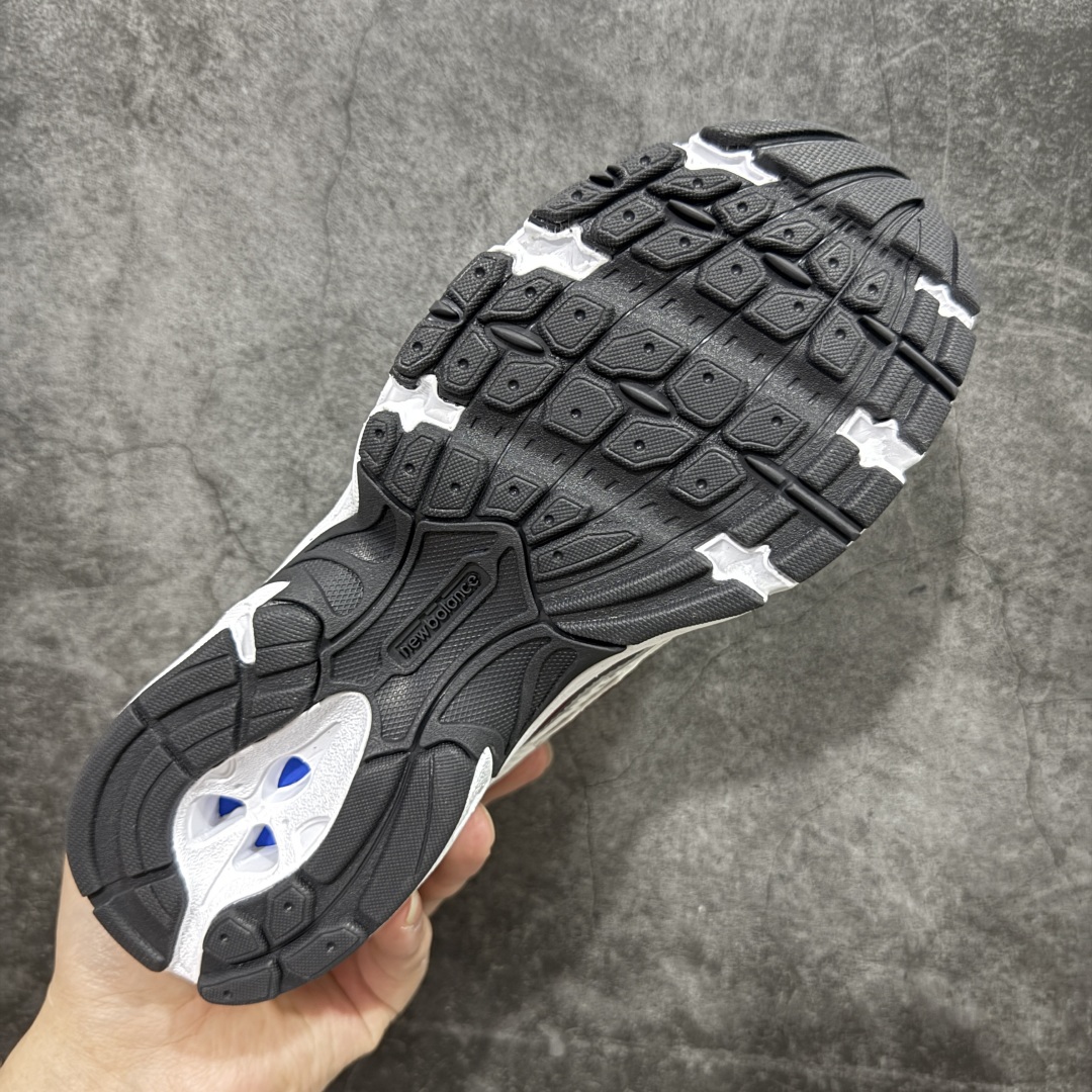 200  New Balance NB740系列复古老爹风休闲运动慢跑鞋   U740RD2