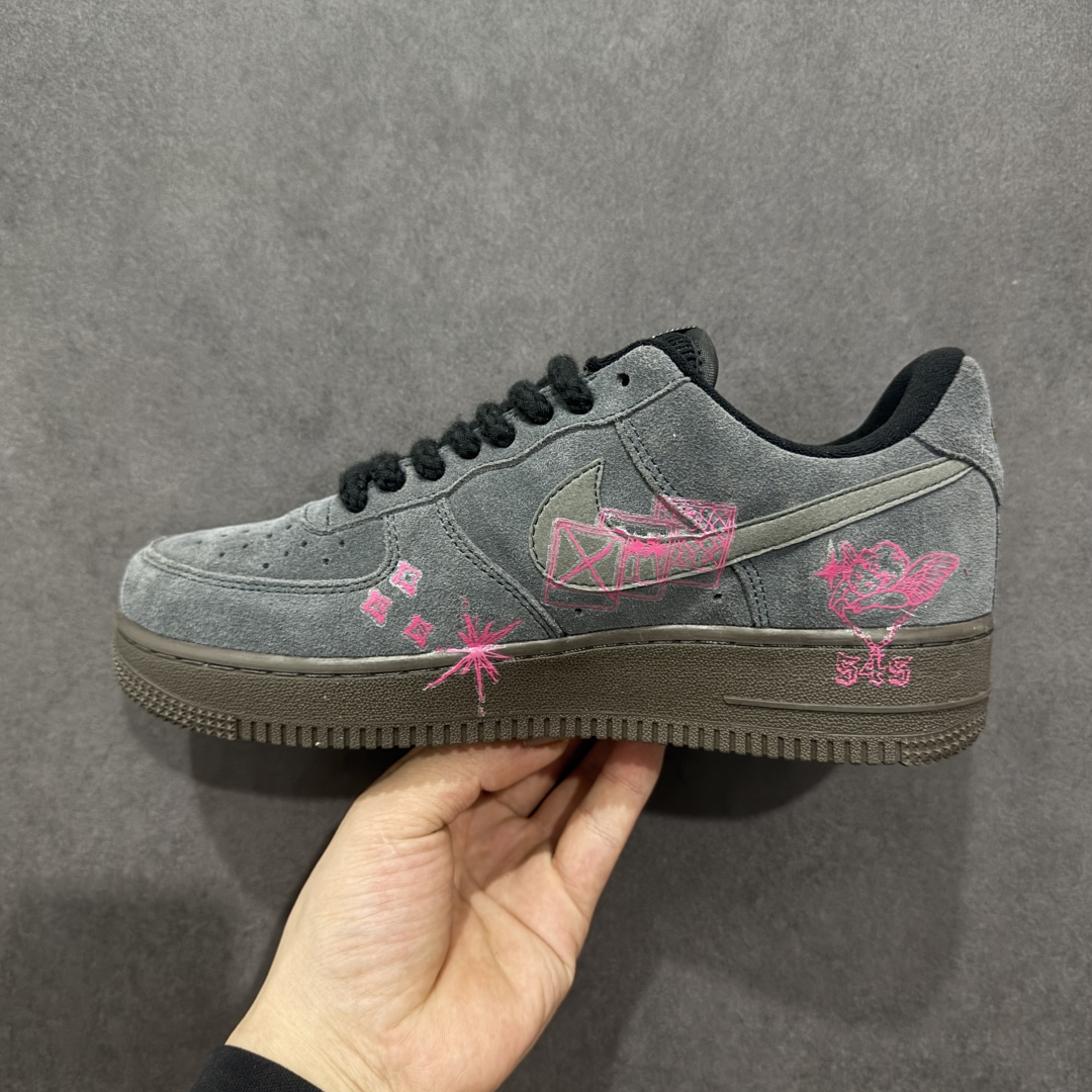  
【定制版】Nike Air Force 1 Low 07 深灰粉涂鸦
原楦头原纸板 打造纯正低帮空军