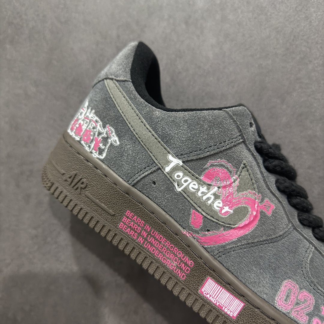  
【定制版】Nike Air Force 1 Low 07 深灰粉涂鸦
原楦头原纸板 打造纯正低帮空军