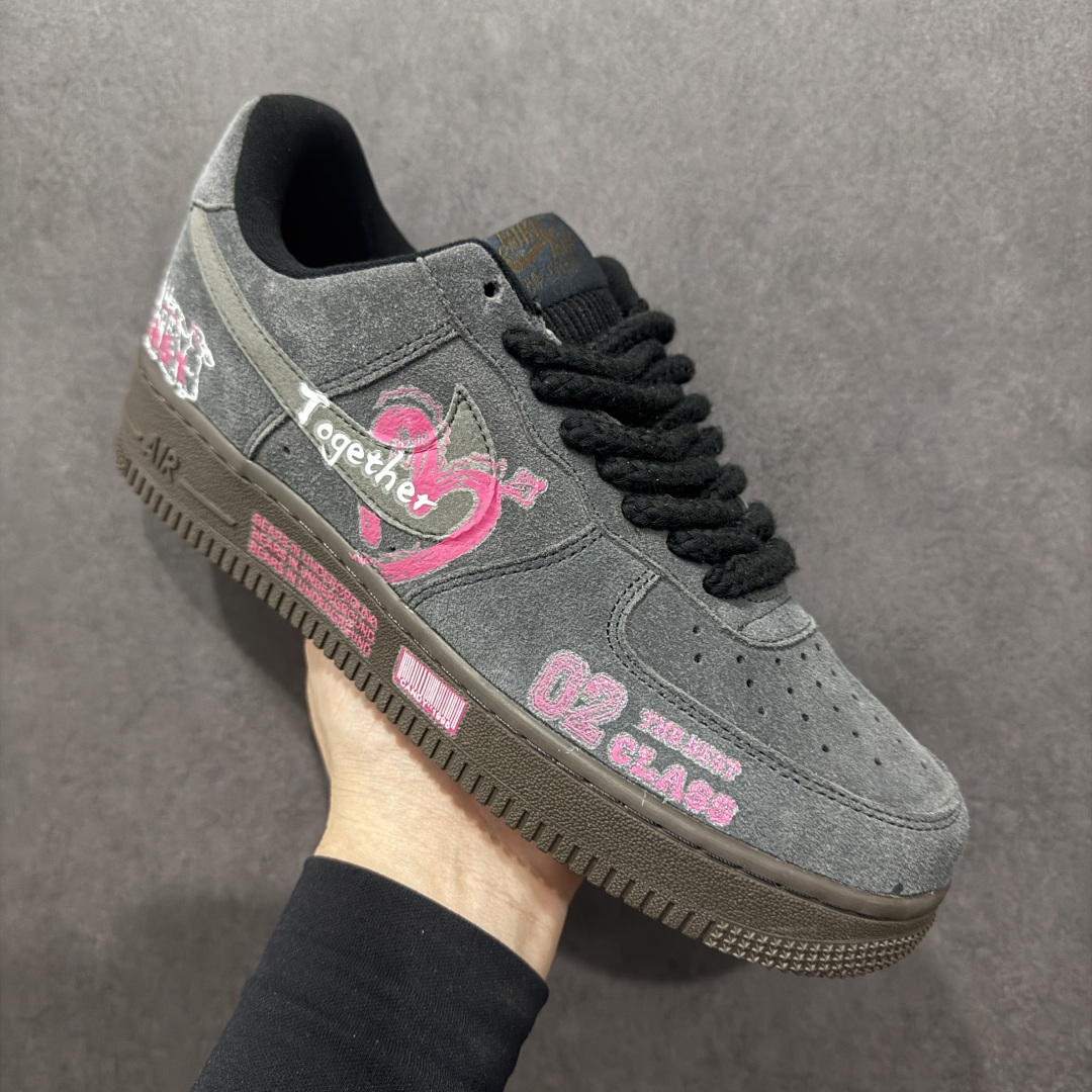  
【定制版】Nike Air Force 1 Low 07 深灰粉涂鸦
原楦头原纸板 打造纯正低帮空军