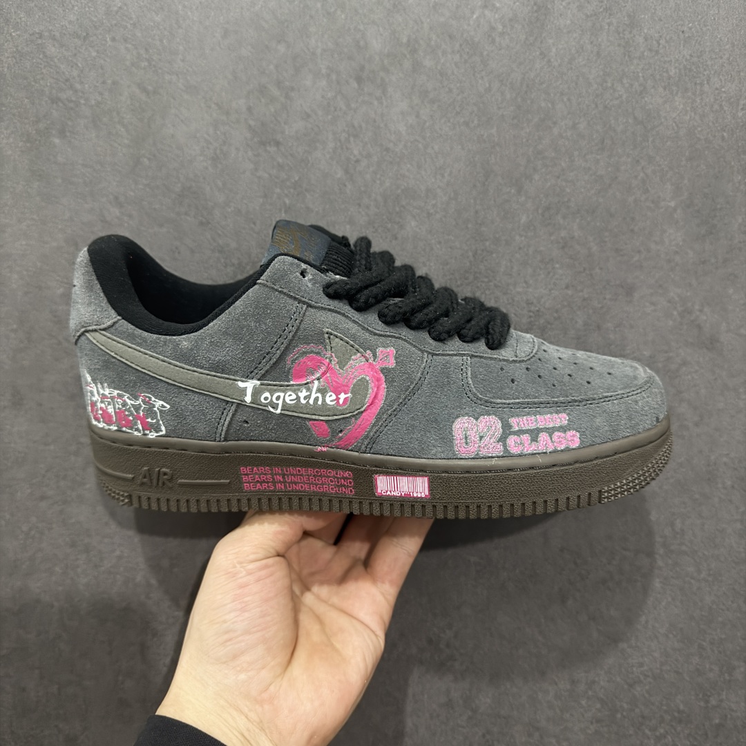  
【定制版】Nike Air Force 1 Low 07 深灰粉涂鸦
原楦头原纸板 打造纯正低帮空军