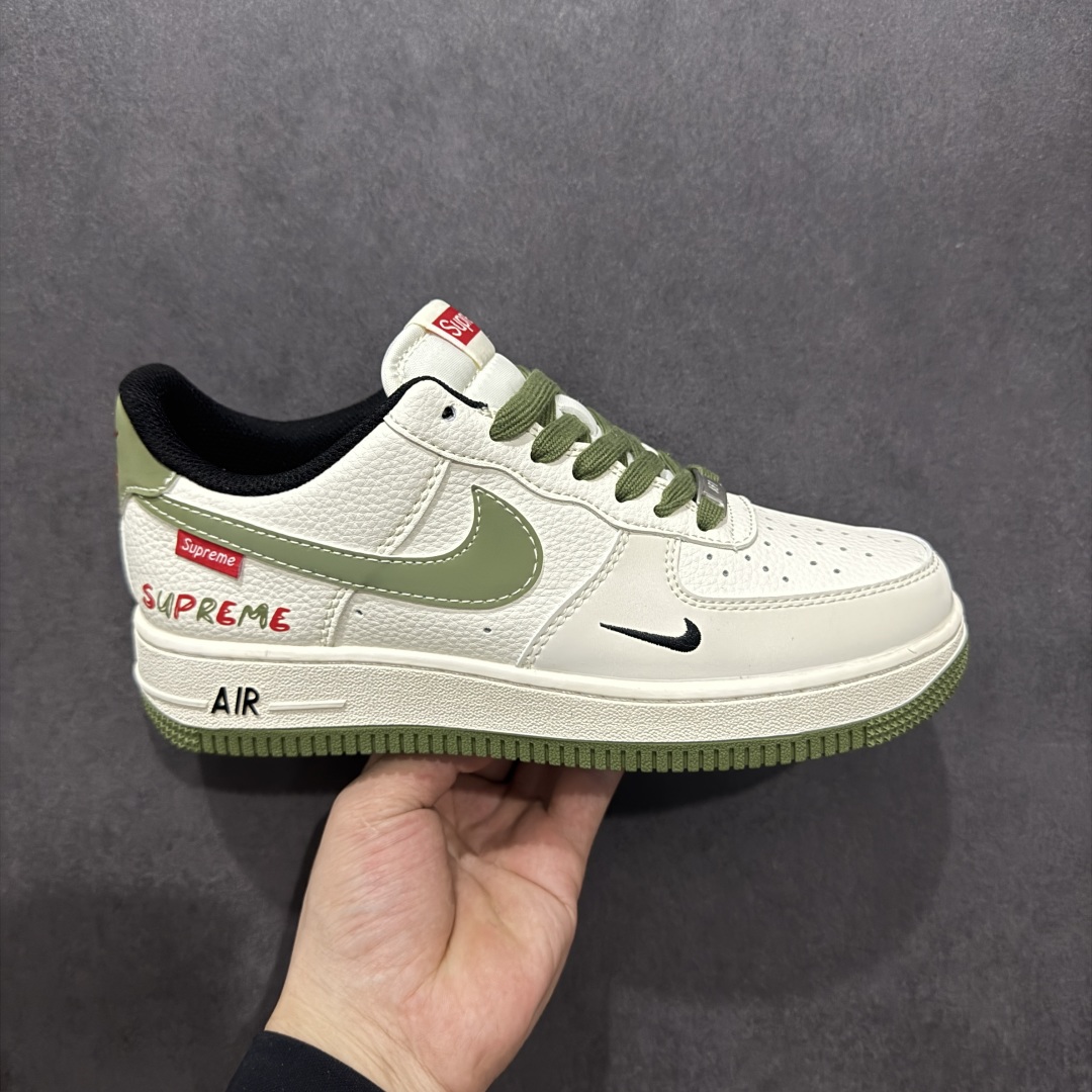  
【定制版】Nike Air Force 1 Low 07 x Supreme 白绿小钩
原楦头原纸板