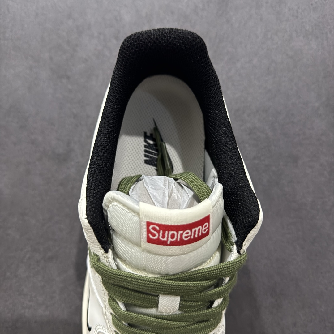  
【定制版】Nike Air Force 1 Low 07 x Supreme 白绿小钩
原楦头原纸板