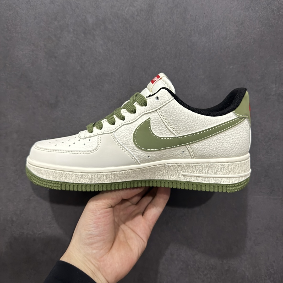  
【定制版】Nike Air Force 1 Low 07 x Supreme 白绿小钩
原楦头原纸板