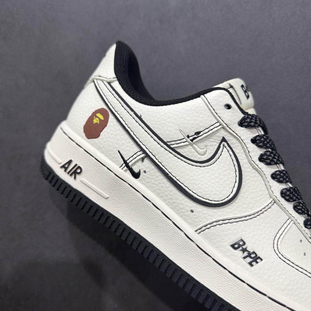  
【定制版】Nike Air Force 1 Low 07 x BAPE 白黑双小钩满天星
原楦头原纸
