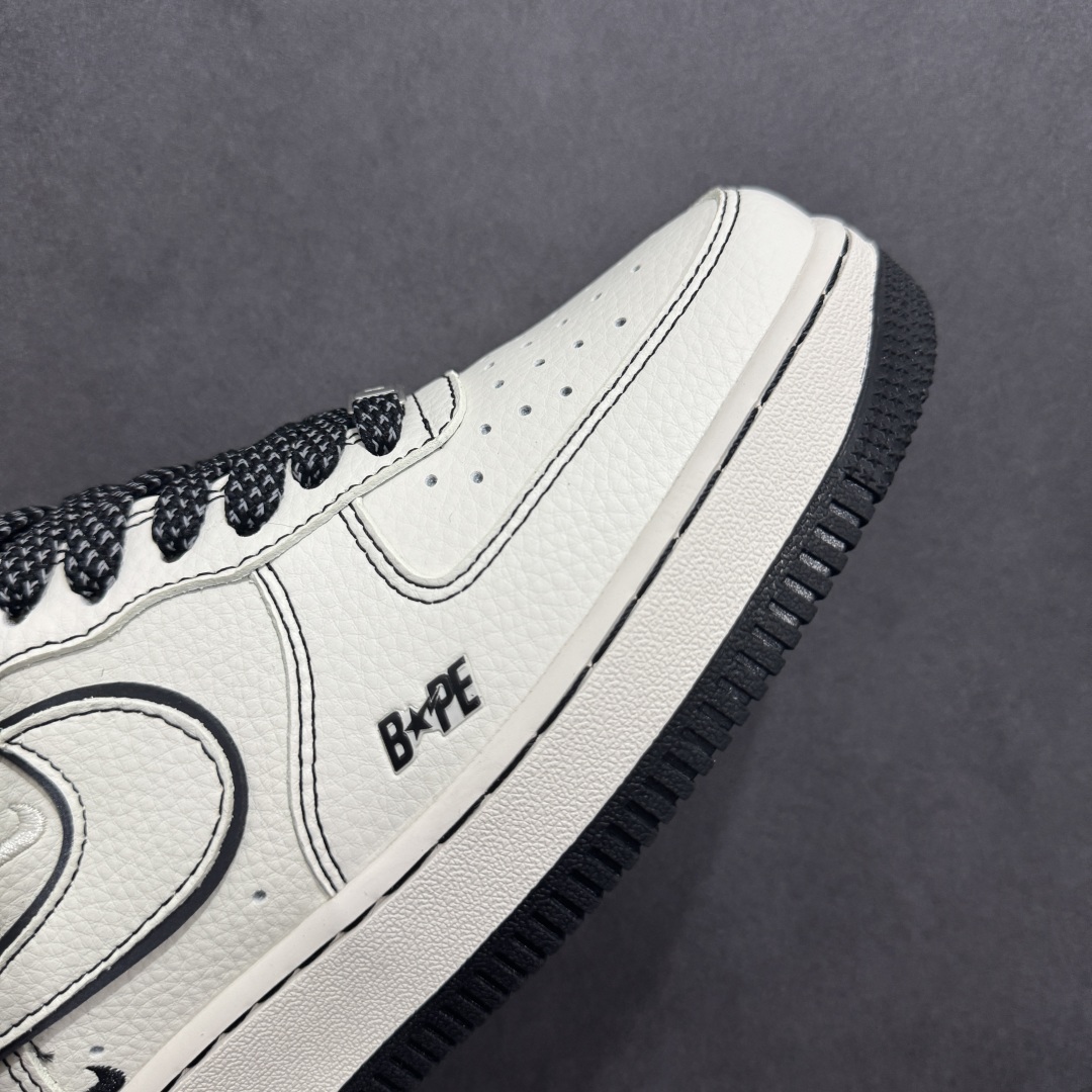  
【定制版】Nike Air Force 1 Low 07 x BAPE 白黑双小钩满天星
原楦头原纸