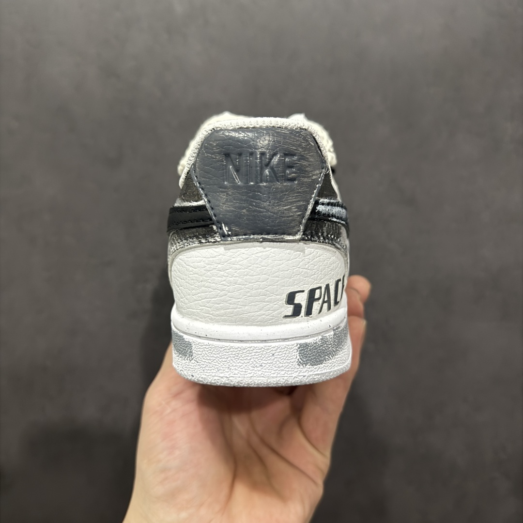  
【定制版】NK Court Vision 1 “镜之魅影”手绘涂鸦定制板鞋 DH2987-088 在