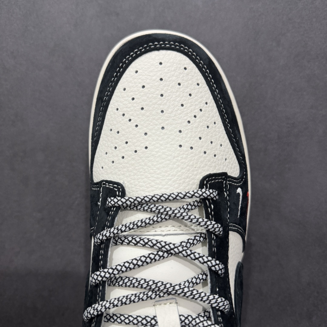  
【定制版】Nike SB Dunk Low x Stussy 黑白双小钩满天星
纯原大厂出品 极力推