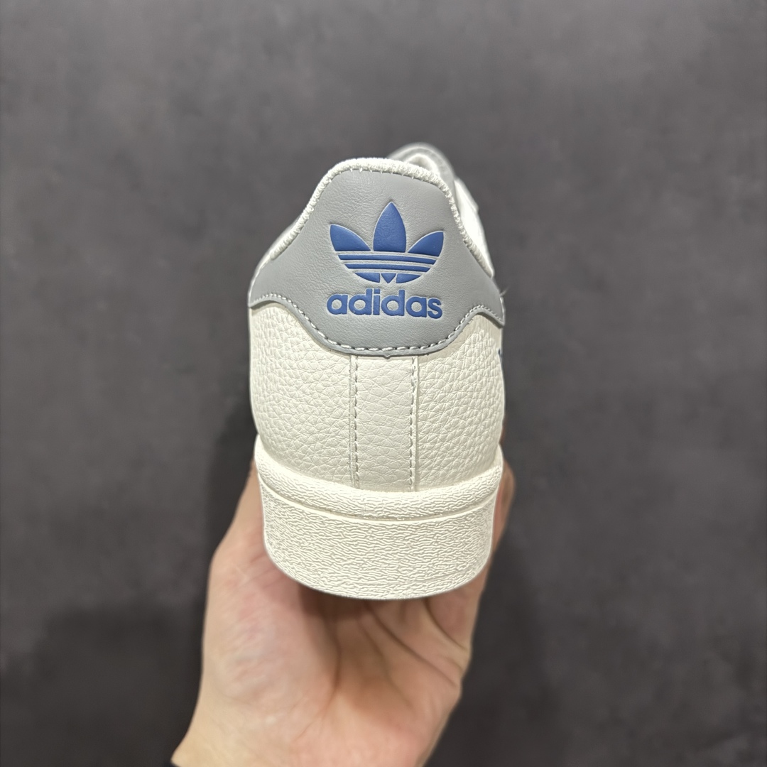  
【定制版】AD Originals Superstar x Louis Vuitton 白蓝
采用全