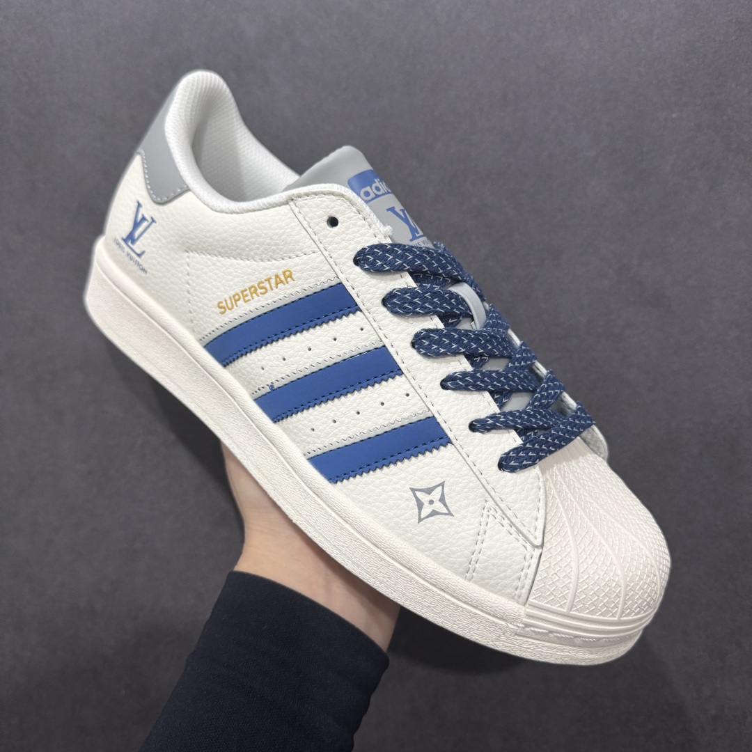  
【定制版】AD Originals Superstar x Louis Vuitton 白蓝
采用全