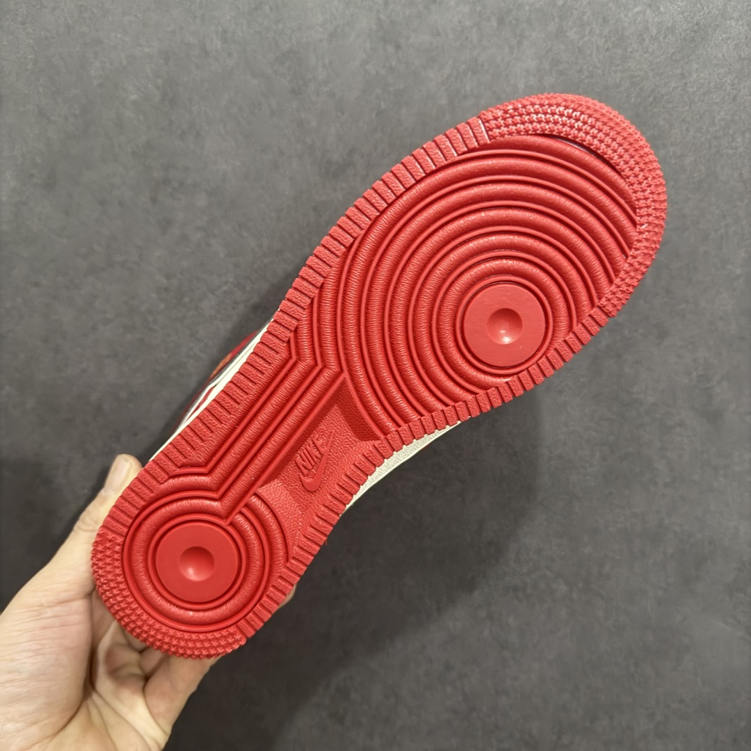  
【定制版】Nike Air Force 1 Low 07 白红金小钩
原楦头原纸板 打造纯正低帮空军