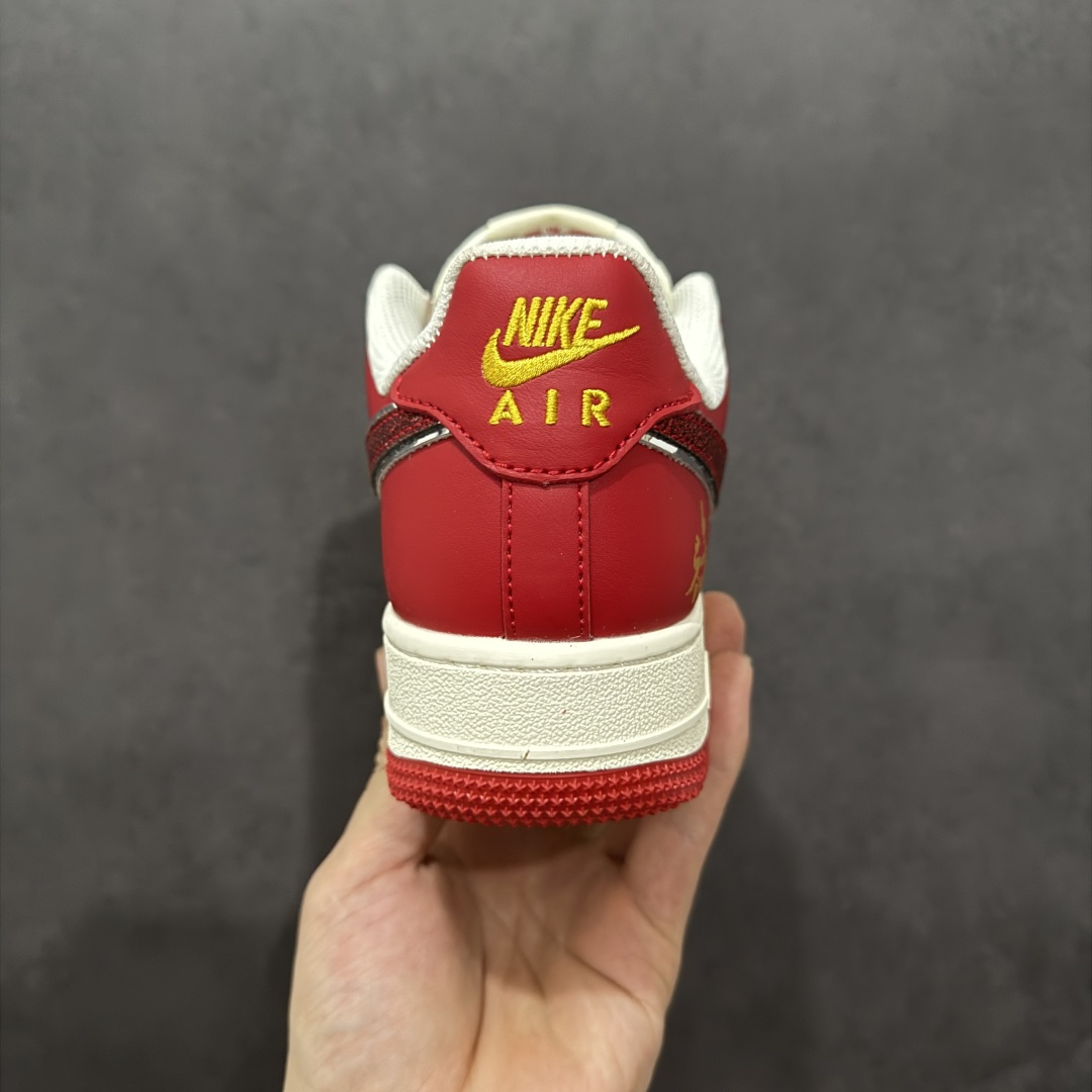  
【定制版】Nike Air Force 1 Low 07 白红金小钩
原楦头原纸板 打造纯正低帮空军
