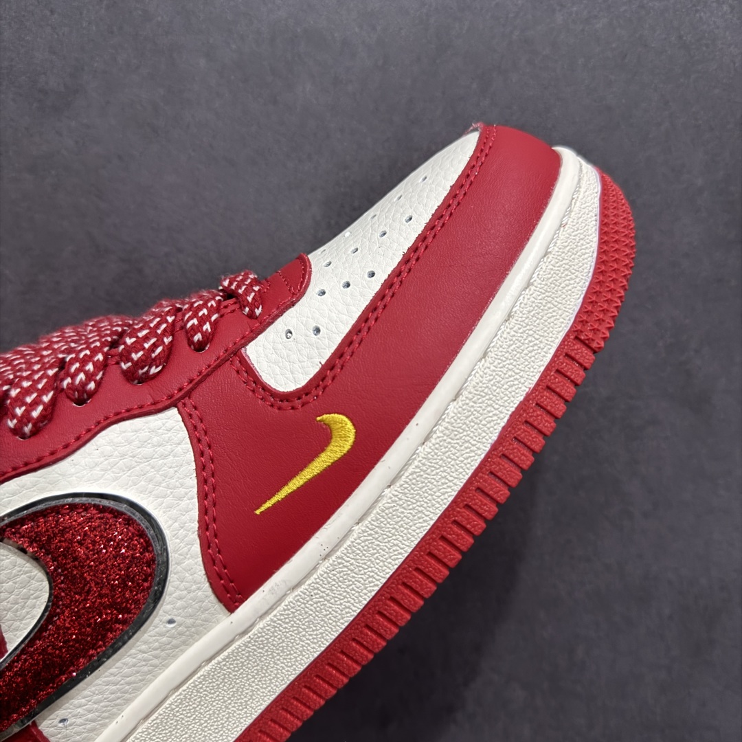  
【定制版】Nike Air Force 1 Low 07 白红金小钩
原楦头原纸板 打造纯正低帮空军
