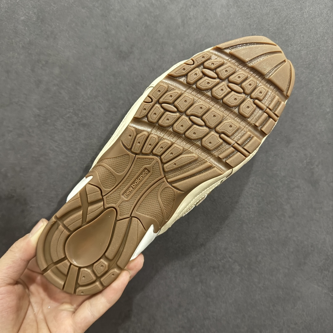  
【公司级】MiuMiu x New Balance 530系列 意大利奢侈品牌/缪缪联名款 低帮经典