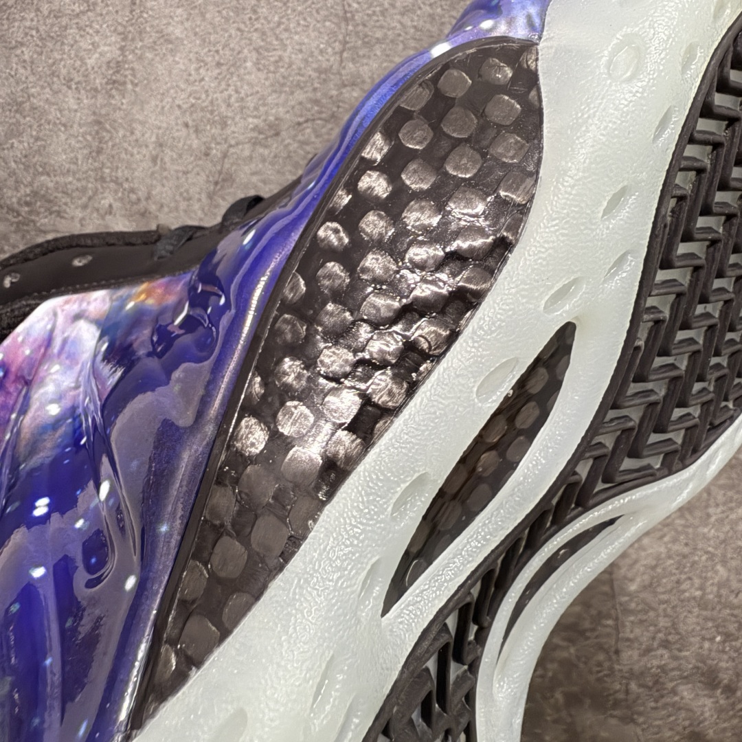 图片[4]-【莞产纯原】NK Air Foamposite One 市售最强品质 莞产顶级品质 银河复刻喷 2025 喷泡 FQ4303-400 内置Zoom气垫 鞋型发泡360度无死角 中底完美注胶 原厂碳纤维加持 尺码：40 40.5 41 42 42.5 43 44 44.5 45 46 全码出货-选品中心