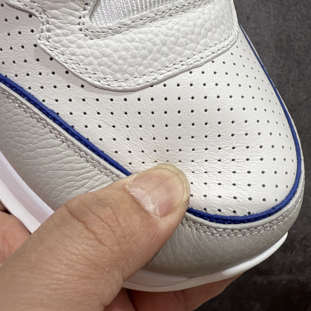 图片[4]-【广东纯原版本】Louis Vuitton LV 2025 最新Classic系列 真正原版开发 市面唯一 一家材质正确版本 原版购入开发 欢迎对比🆚。这款Classic 运动鞋于 2025 秋冬男士系列初次亮相，以光滑牛皮革塑造考究设计，可轻松融入各式造型。瞩目 LV 字母标注鞋侧，轻盈橡胶外底点缀 Vuitton 标识，材料使用原版定制进口头层牛皮 内里使用原版进口透气网里 原版开模橡胶发泡材质大底 内增高4CM 尺码： 35 36 37 38 39 40 41 42 43 44 45 46-选品中心