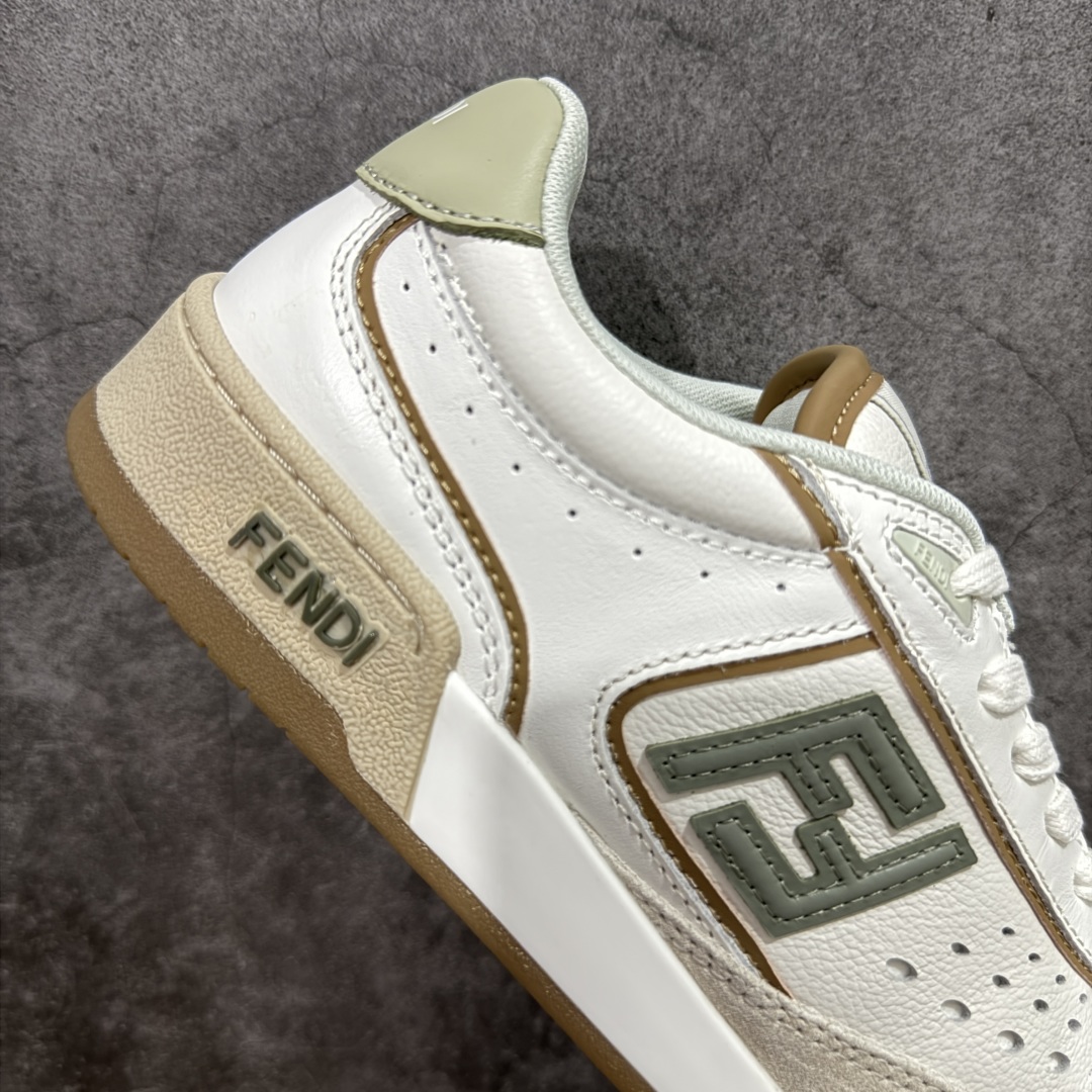 图片[7]-【广东纯原版本】Fendi芬迪match系列 情侣款 休闲运动板鞋原版购入开发 做货 这款FENDI Match系带运动鞋。鞋面饰有小穿孔 白色皮革材质 带米色绒面材质细节 抹茶绿皮革FF贴花 橡胶鞋底 侧面带FENDI字样配合送专柜精美包装 原版定制进口头层牛皮进口定制透气网里 原版开模TPU双色组合底 底厚 3CM 尺码 39 40 41 42 43 44 45 46-选品中心