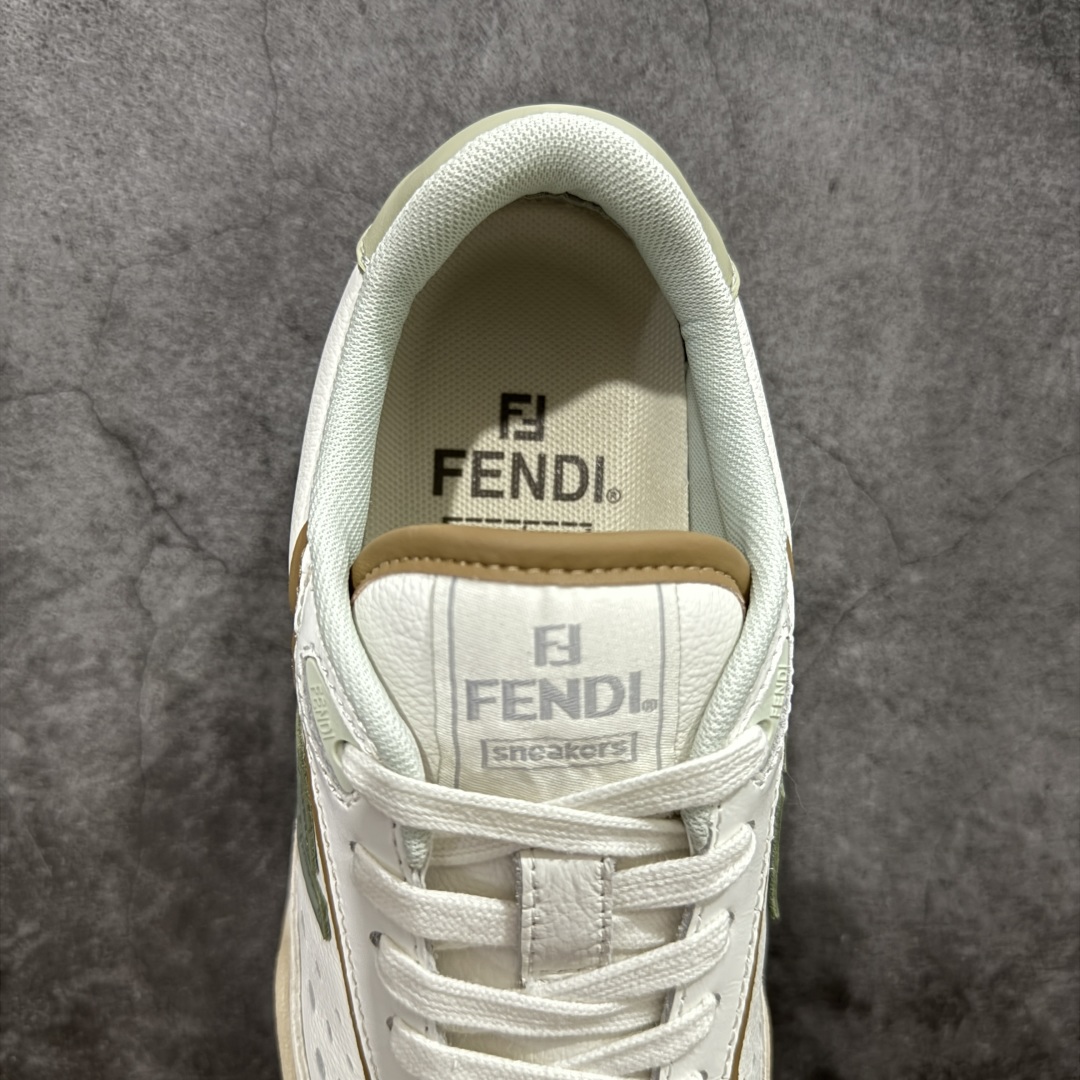 图片[8]-【广东纯原版本】Fendi芬迪match系列 情侣款 休闲运动板鞋原版购入开发 做货 这款FENDI Match系带运动鞋。鞋面饰有小穿孔 白色皮革材质 带米色绒面材质细节 抹茶绿皮革FF贴花 橡胶鞋底 侧面带FENDI字样配合送专柜精美包装 原版定制进口头层牛皮进口定制透气网里 原版开模TPU双色组合底 底厚 3CM 尺码 39 40 41 42 43 44 45 46-选品中心