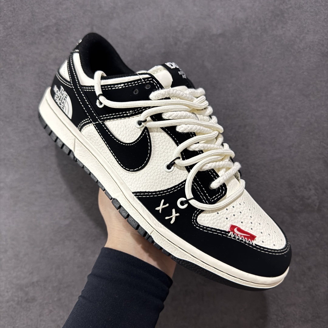 300  【定制版】Nike SB Dunk Low 北面系列 绑带黑白黑勾 周年高端定制 低帮休闲板鞋 YX5066-287