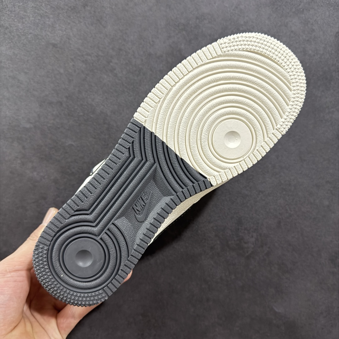 260  【定制版】Nike Air Force 1'07 Low LV联名 双拼灰花纹抽绳 空军一号低帮休闲板鞋 DM6868-063