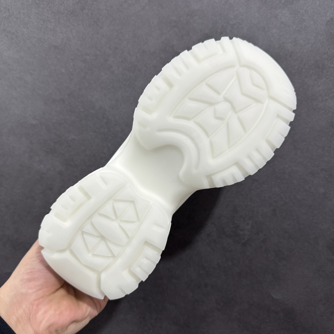 图片[9]-【公司级】GG-CC 银角大王7cm厚底增高休闲运动老爹鞋系列 #广东大厂出品 7CM厚底增高 星河粒子 银白色 银角大王 完美细节 25ss春季新款厚底增高 大长腿 时髦look轻松定格 不费力展现率性氛围 高档银盒 酷帅机能风不规则设计大底 拼色造型设计 轻便舒适百搭 GGCC银白配色好温柔 三层组合月牙底 柔软有弹性的月牙底和增加舒适度显腿长的7cm增高 长时间走路和站立都不累脚舒适度和少女感 厚底增高 不管怎么搭都好看~ 尺码： 35 36 37 38 39 40-选品中心