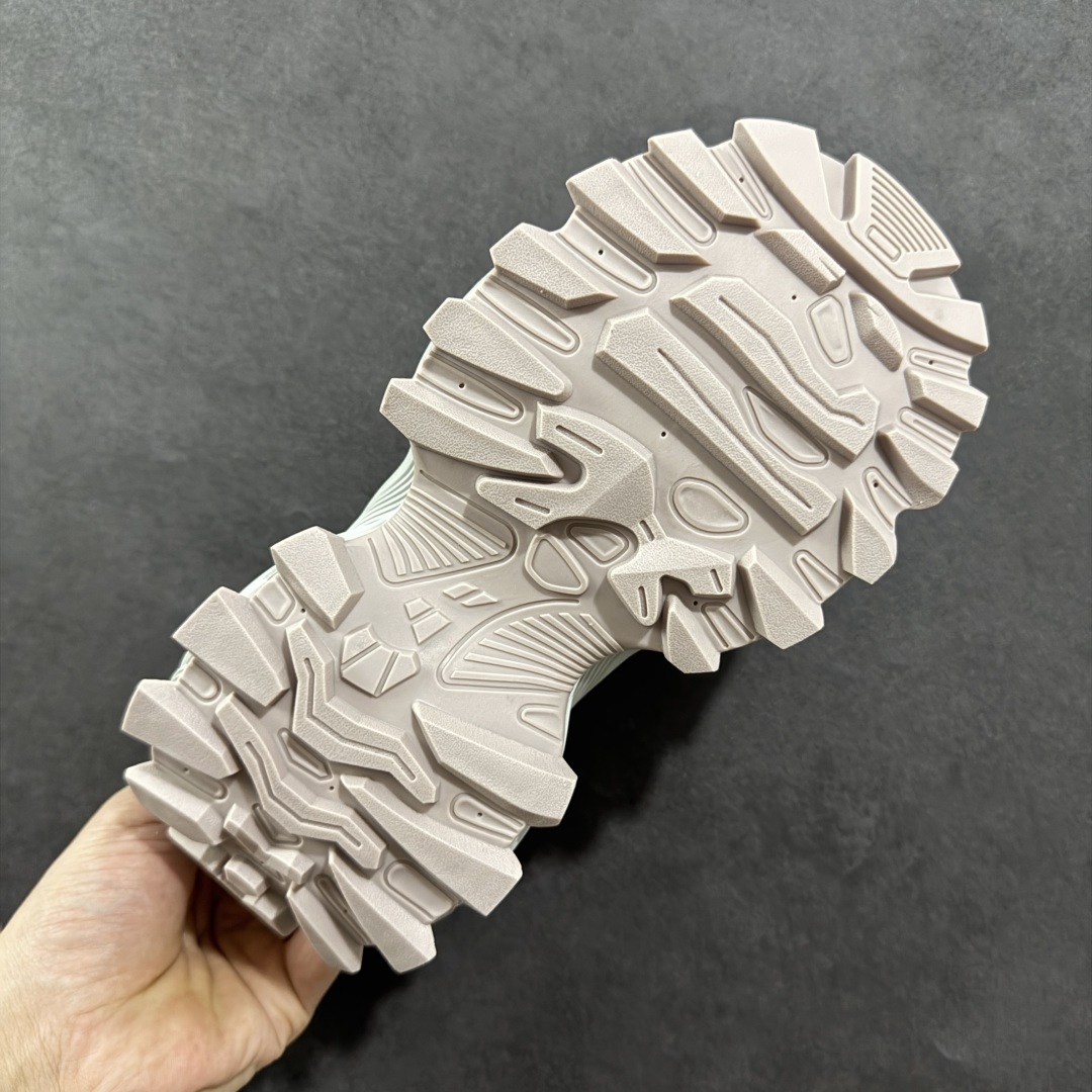 220  GG-CC Chunky Low休闲时尚运动厚底增高老爹鞋系列大长腿 时髦look轻松定格 不费力展现率性氛围 高档银盒