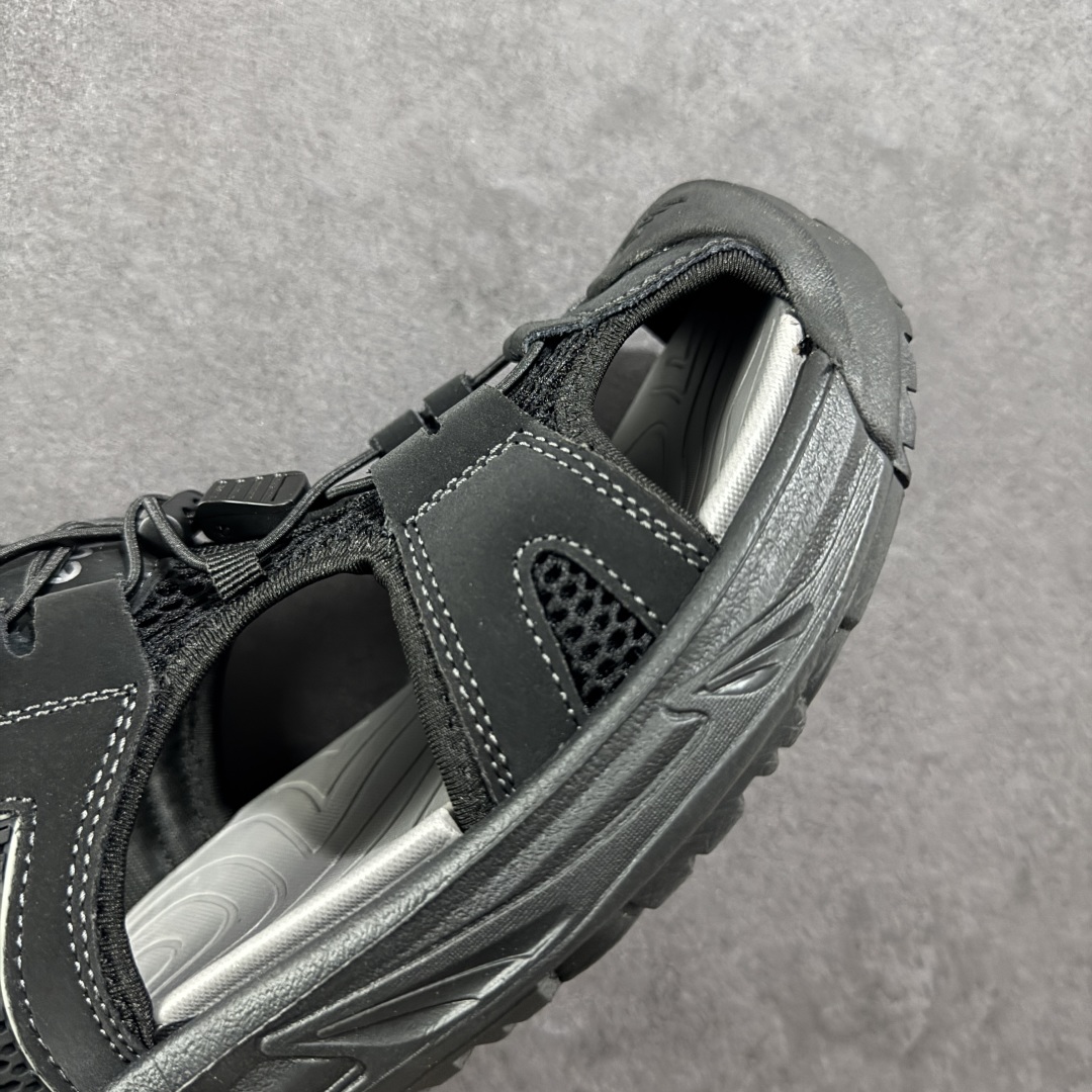 图片[5]-【公司级】ECCO爱步男鞋夏季新款户外凉鞋 沙滩鞋男鞋 越野系列 酷爽夏日出行 褪去厚重和繁琐的束缚 百看不厌的拼接鞋面，个性走势畅游盛夏 鞋面采用抽绳扣，适应各种脚型 防撞鞋头构造 橡胶半包结构 形成防撞保护 避免磕碰 采用MD按摩垫脚，U型结构包裹脚跟缓解疲劳 后跟魔术贴条 粘合强防止掉脚 回弹轻便鞋底 耐磨抗老化，具有较强抓地性和耐磨性，稳固支撑 尺码：38 39 40 41 42 43 44 45（皮鞋码）-选品中心